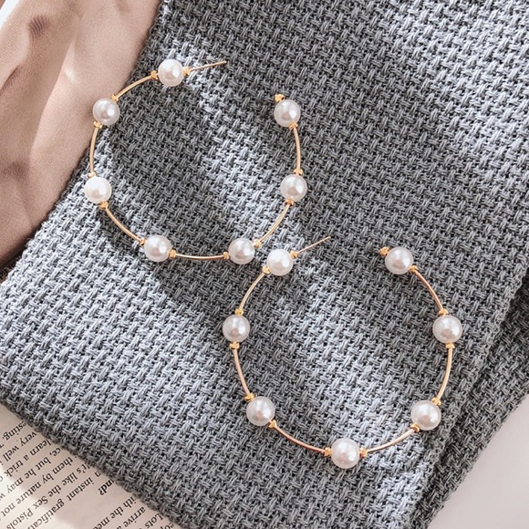 Free People Jewelry - Pearl Detail Hoops